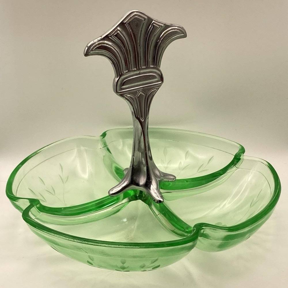 1 - Divided Uranium Green Glass Four Section Tray With Metal Handle / UV Glow